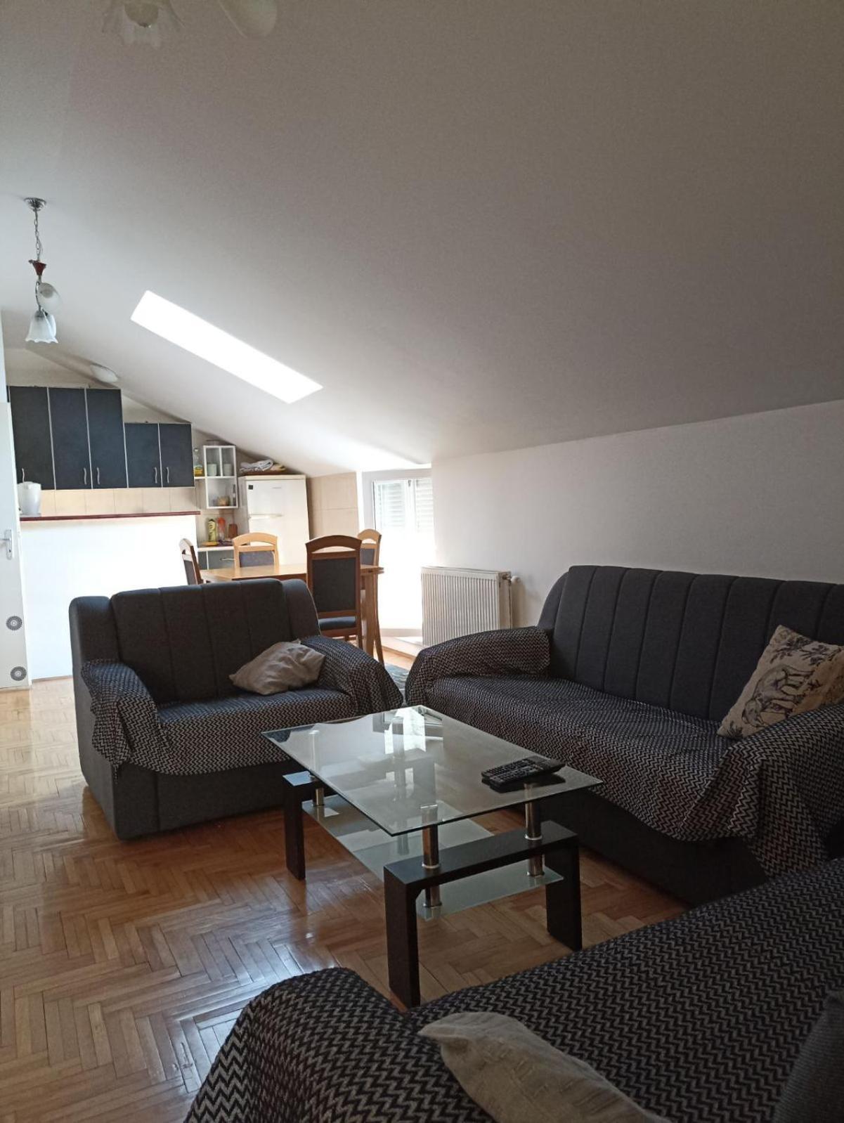 Apartments Tepic Баня Лука Екстериор снимка